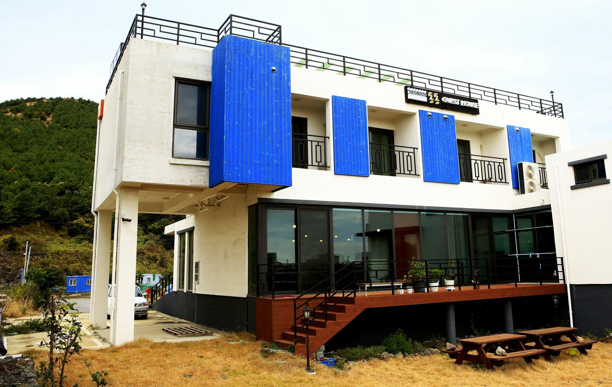 Dongdong Guesthouse เมืองเชจู ภายนอก รูปภาพ